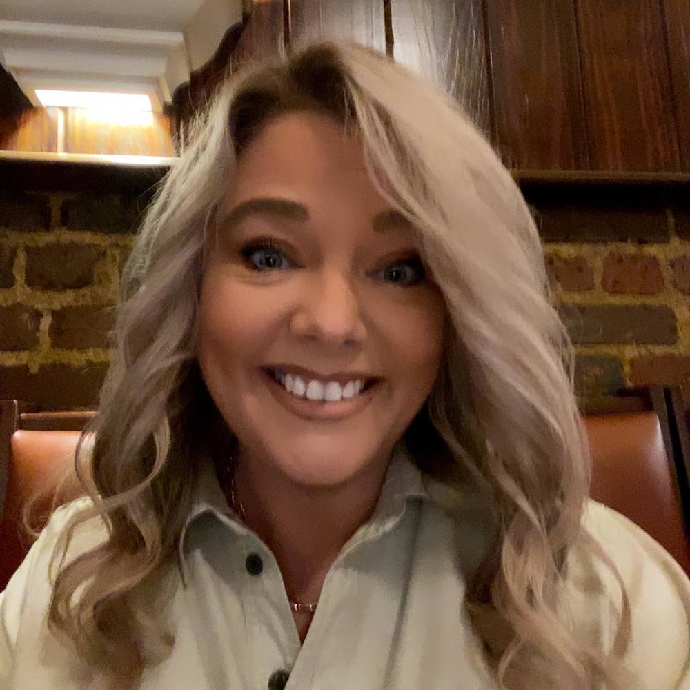 Meet your Posher, Dana